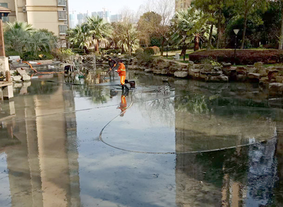 乌审景观池淤泥清理